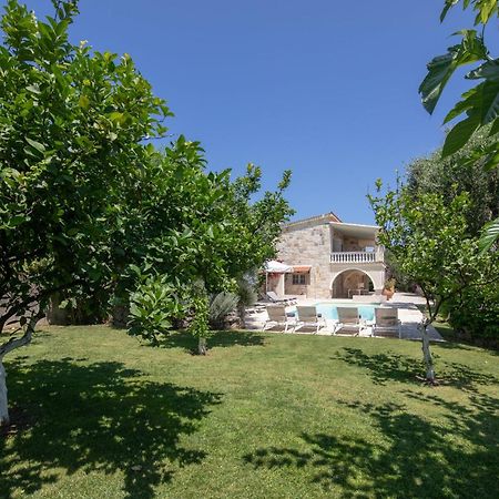 Ionian Garden Villas - Villa Pietra Mpenitses Eksteriør billede