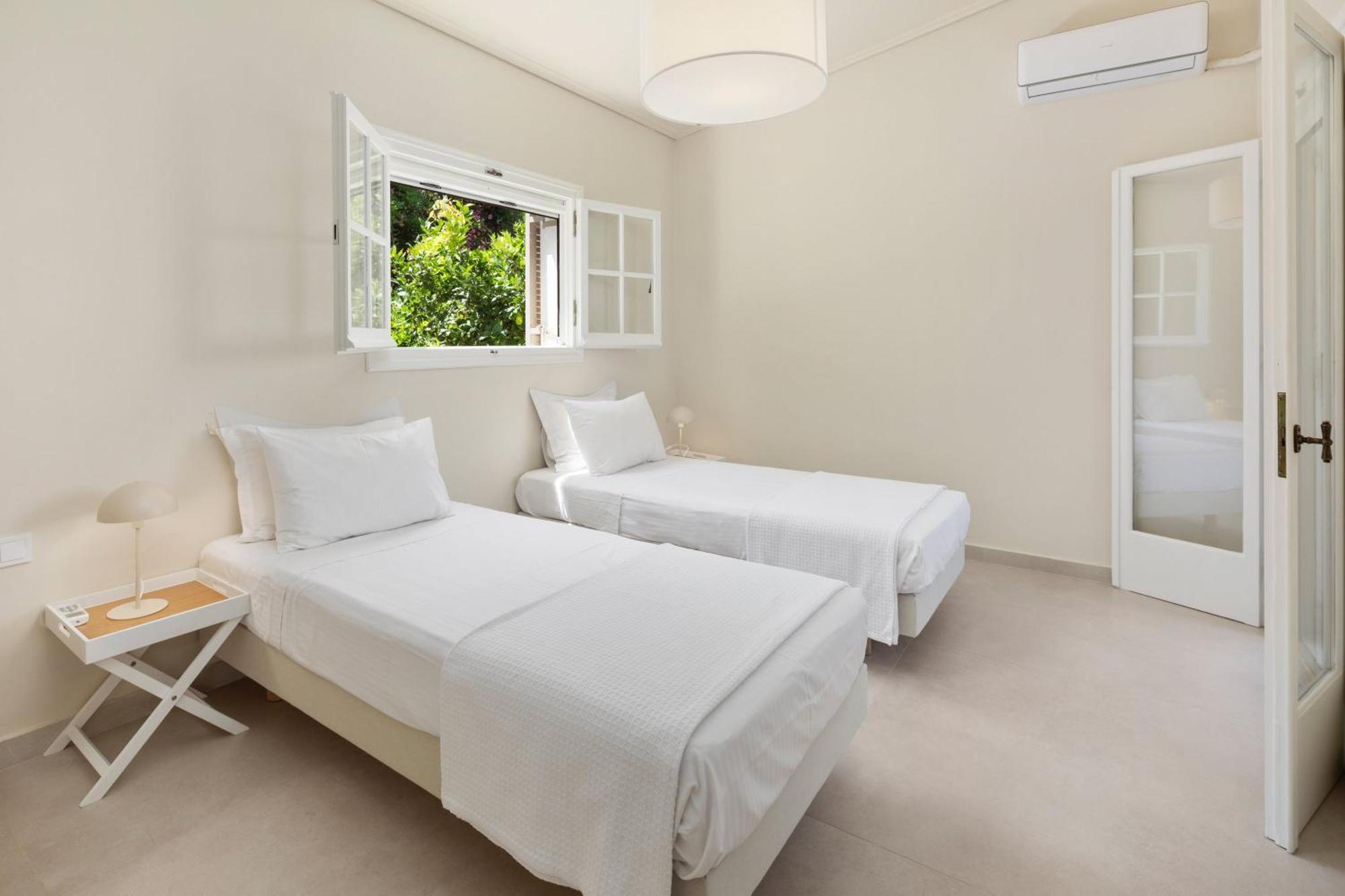 Ionian Garden Villas - Villa Pietra Mpenitses Eksteriør billede