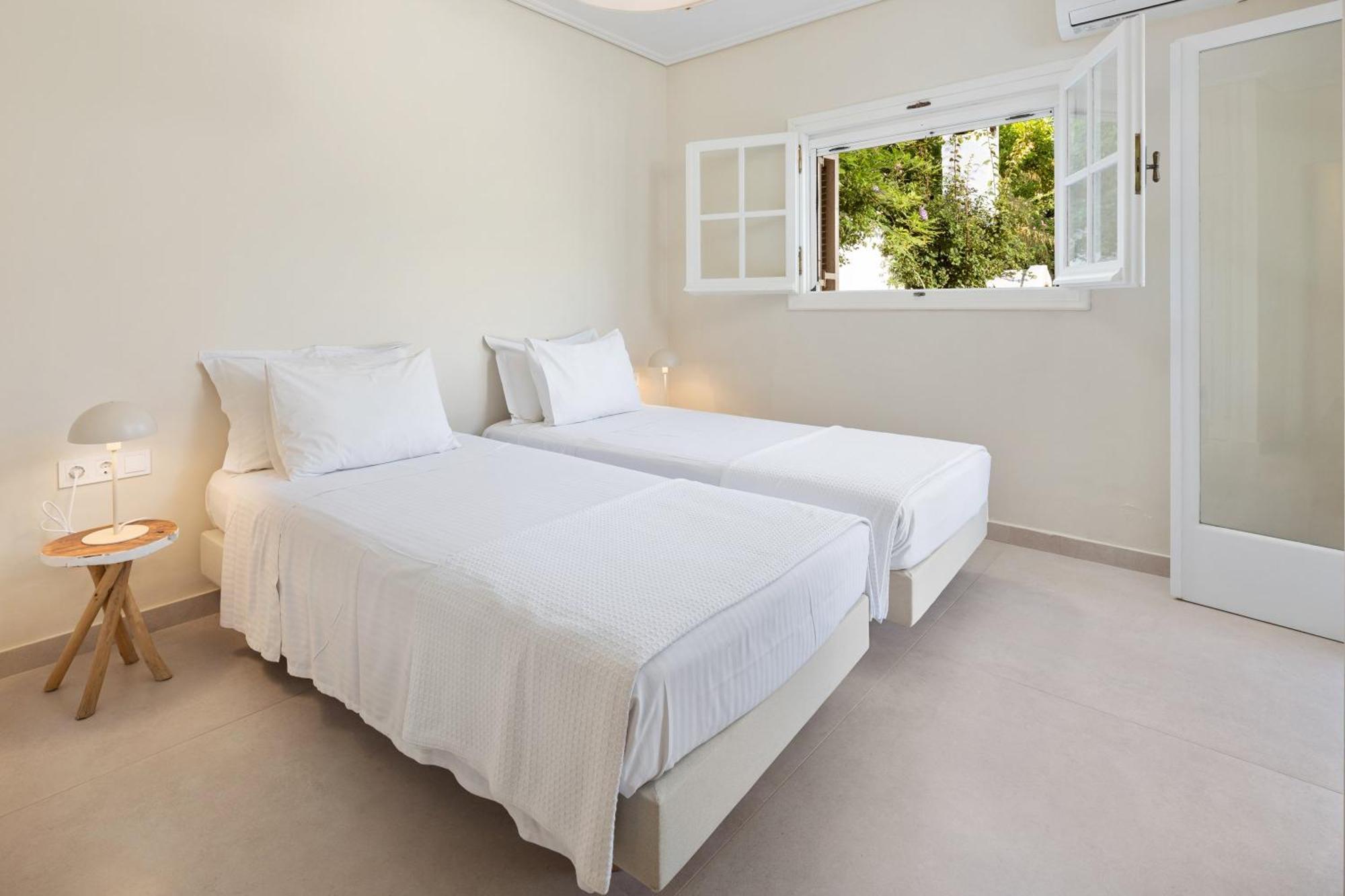 Ionian Garden Villas - Villa Pietra Mpenitses Eksteriør billede