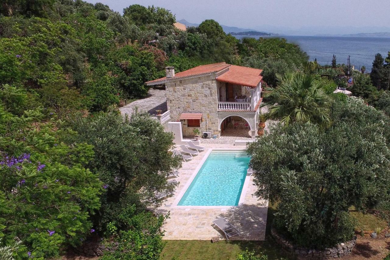 Ionian Garden Villas - Villa Pietra Mpenitses Eksteriør billede