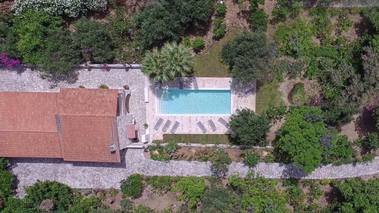 Ionian Garden Villas - Villa Pietra Mpenitses Eksteriør billede