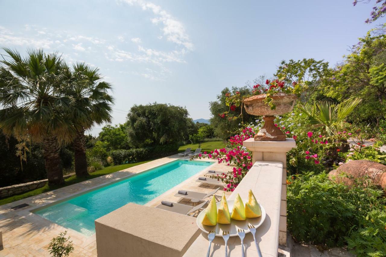 Ionian Garden Villas - Villa Pietra Mpenitses Eksteriør billede