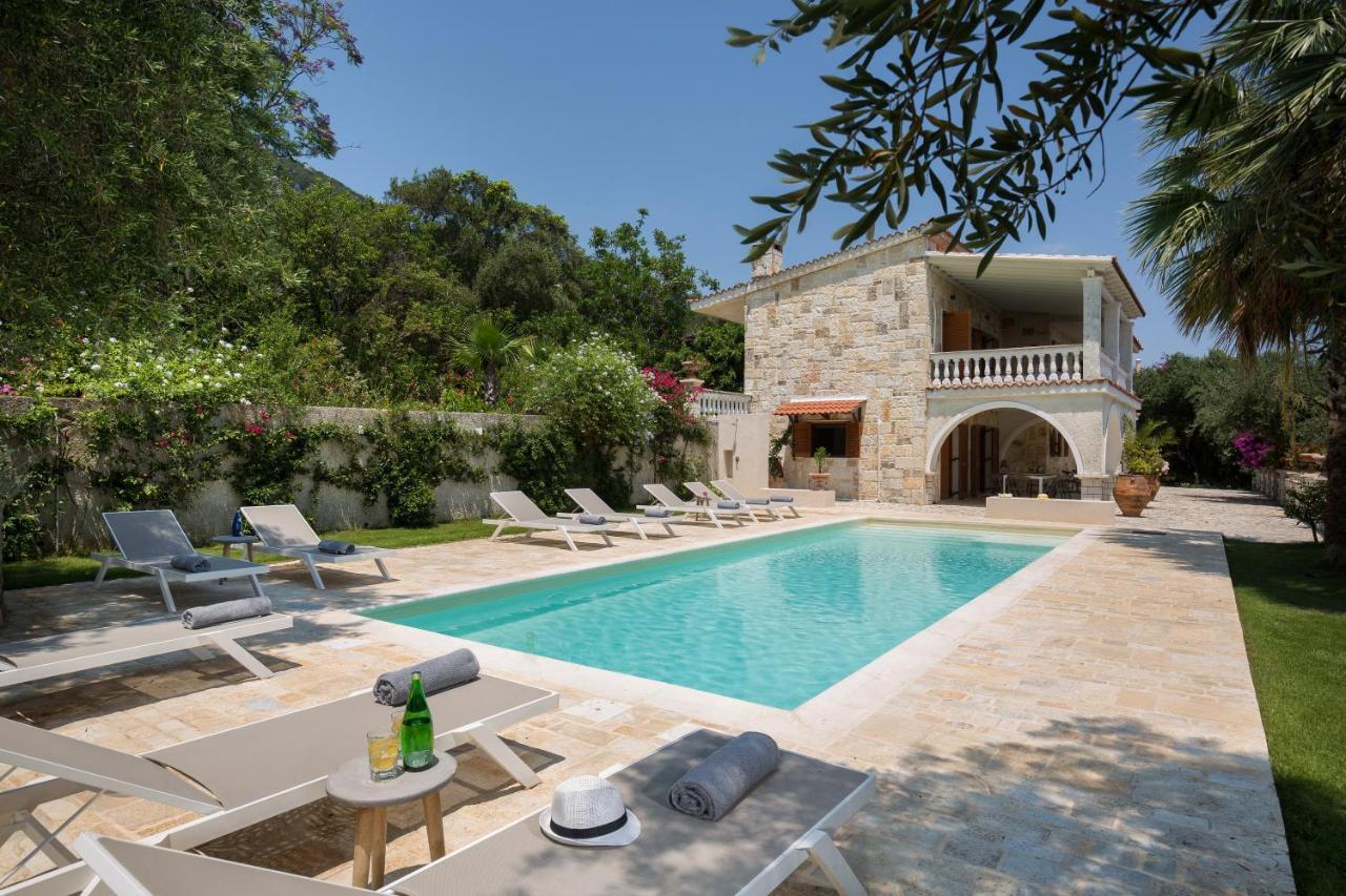 Ionian Garden Villas - Villa Pietra Mpenitses Eksteriør billede
